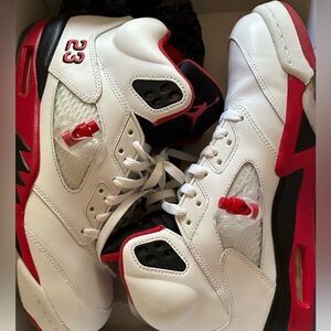 Jordan 5 fire red used worn used as is